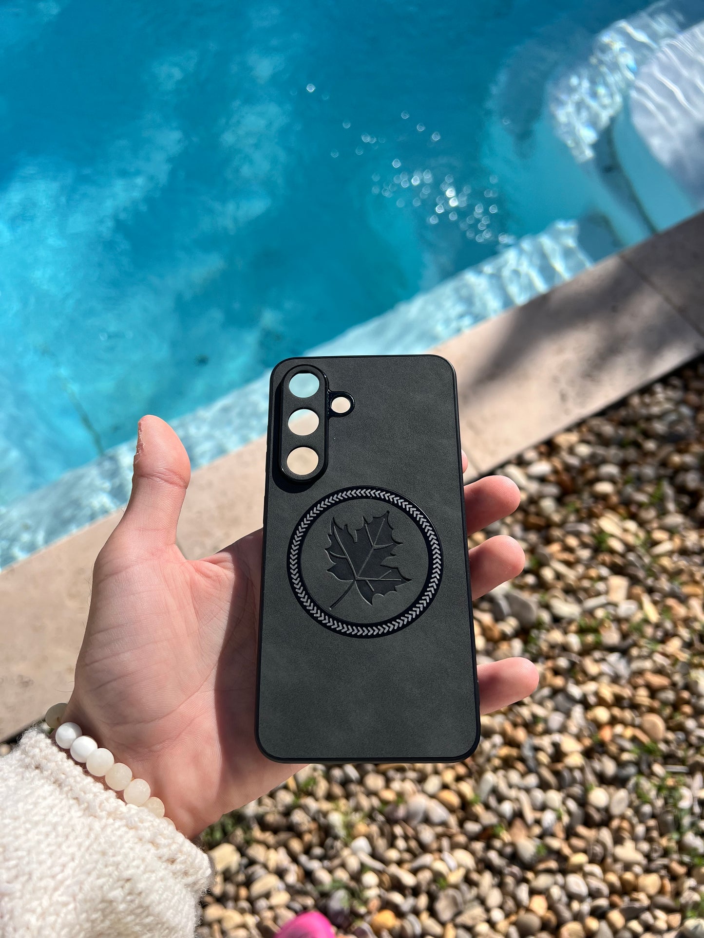 Coque Samsung Galaxy S25, motif "érable sombre"